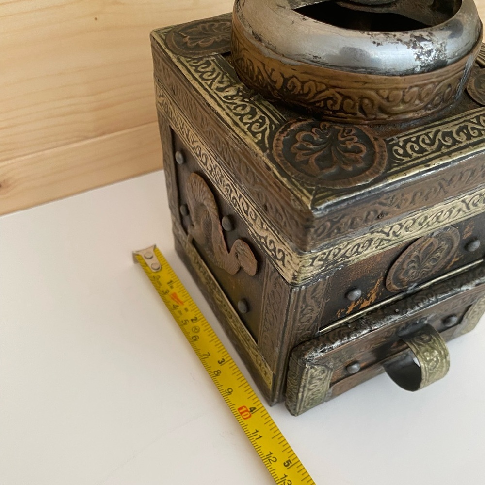 SOLD Moroccan Coffee Grinder Vintage Hand Crank Ornate Brass Metal & Wood Boho - Picture 13 of 14